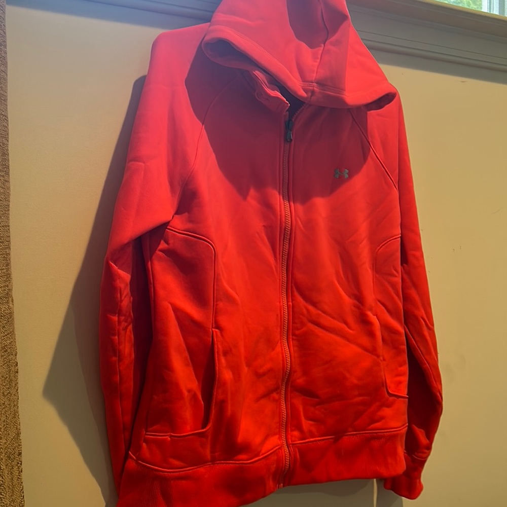 Two women’s under Armour one sweatshirt/ one full zip. Read Description.